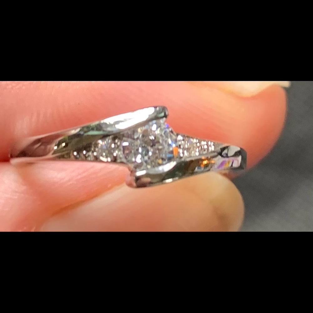 Ring - Picture 2 of 2